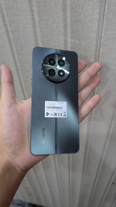 Realme 12