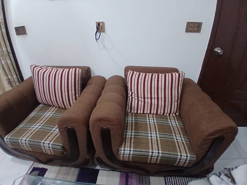 Complete Sofa set 5 seater 2