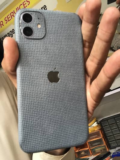 Apple iPhone 11