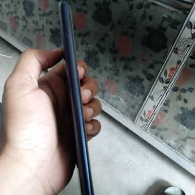 Samsung Mobile A20