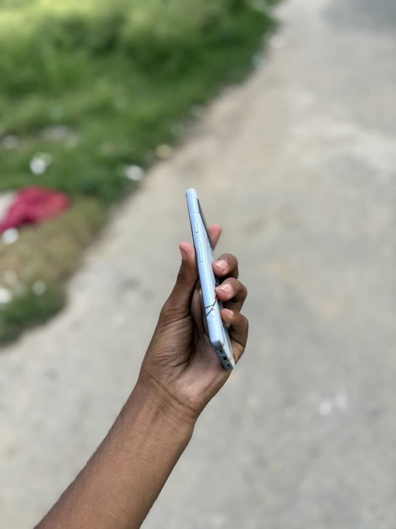 Google Pixel 7a 3