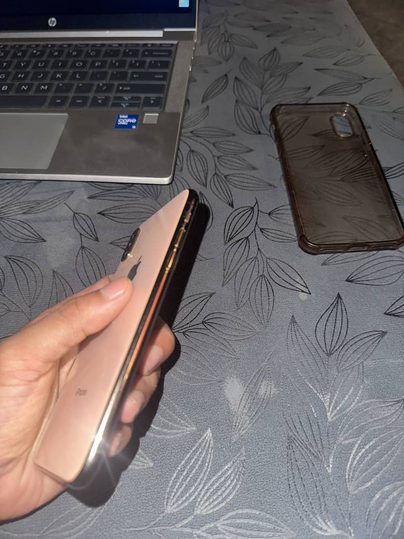 Apple iPhone X 0