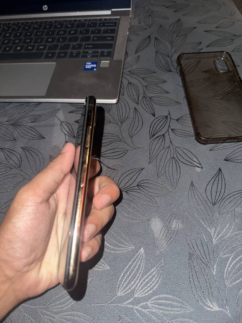 Apple iPhone X 1
