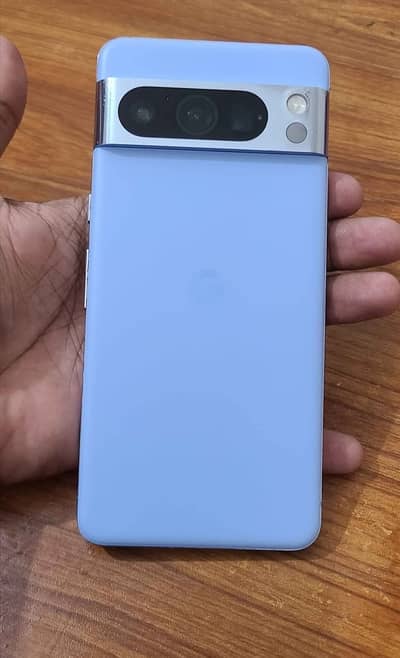 Google Pixel 8 Pro