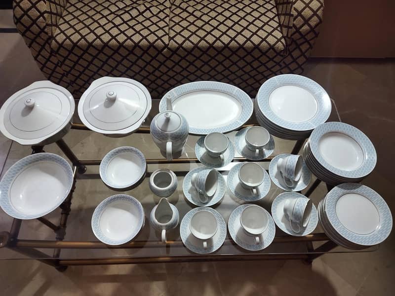 DINNER SET 1
