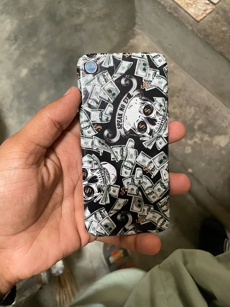 Apple iPhone 8 1