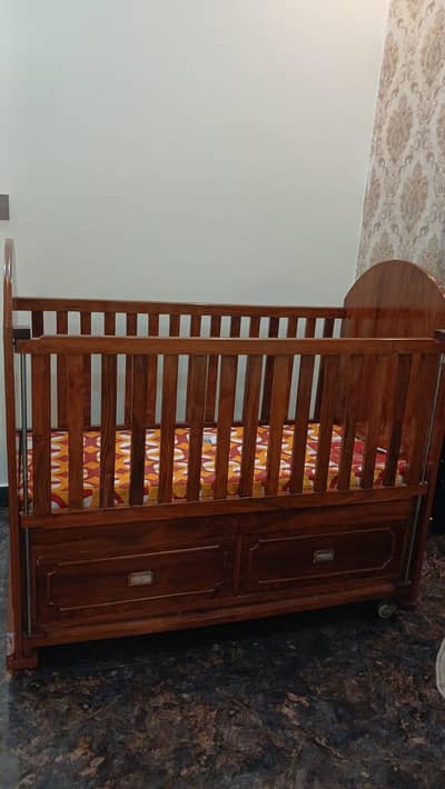 Baby cart size 4x2 feet shisham wood