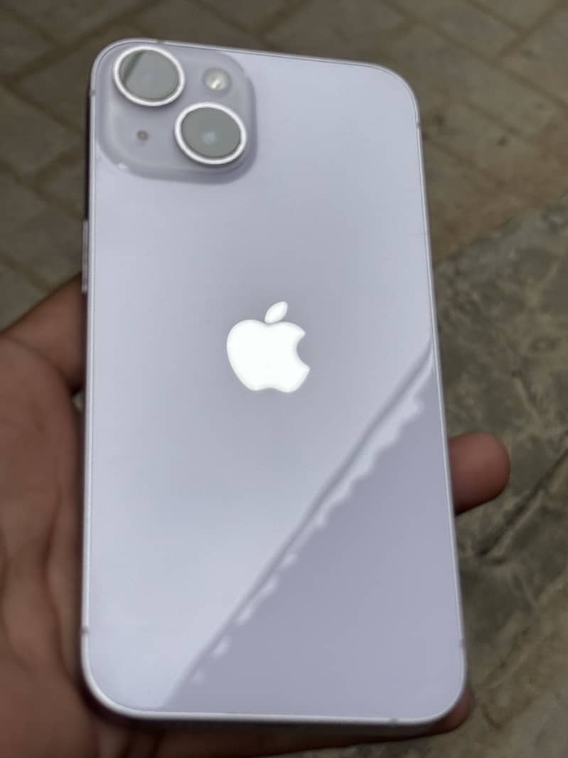 Apple iPhone 14 4