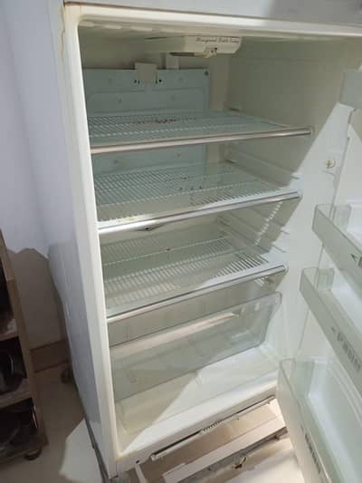 dawlance refrigerator