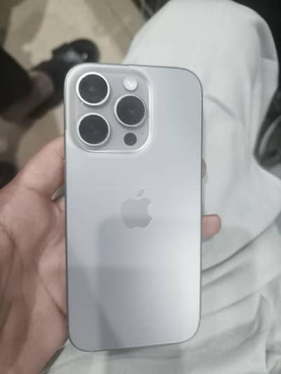 Apple iPhone 15 Pro