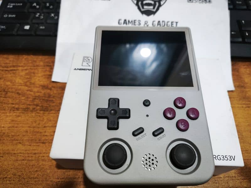 Anbernic RG353V (Android + Linux) Touch Screen - Box Pack - COD 2
