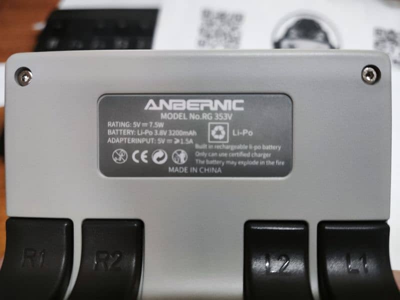 Anbernic RG353V (Android + Linux) Touch Screen - Box Pack - COD 8