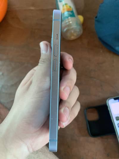 Apple iPhone 14