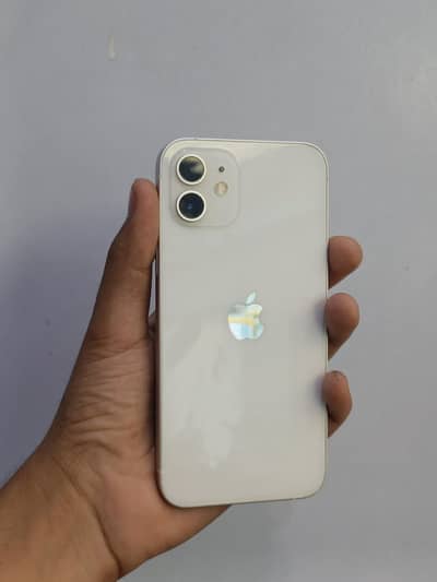 Apple iPhone 12