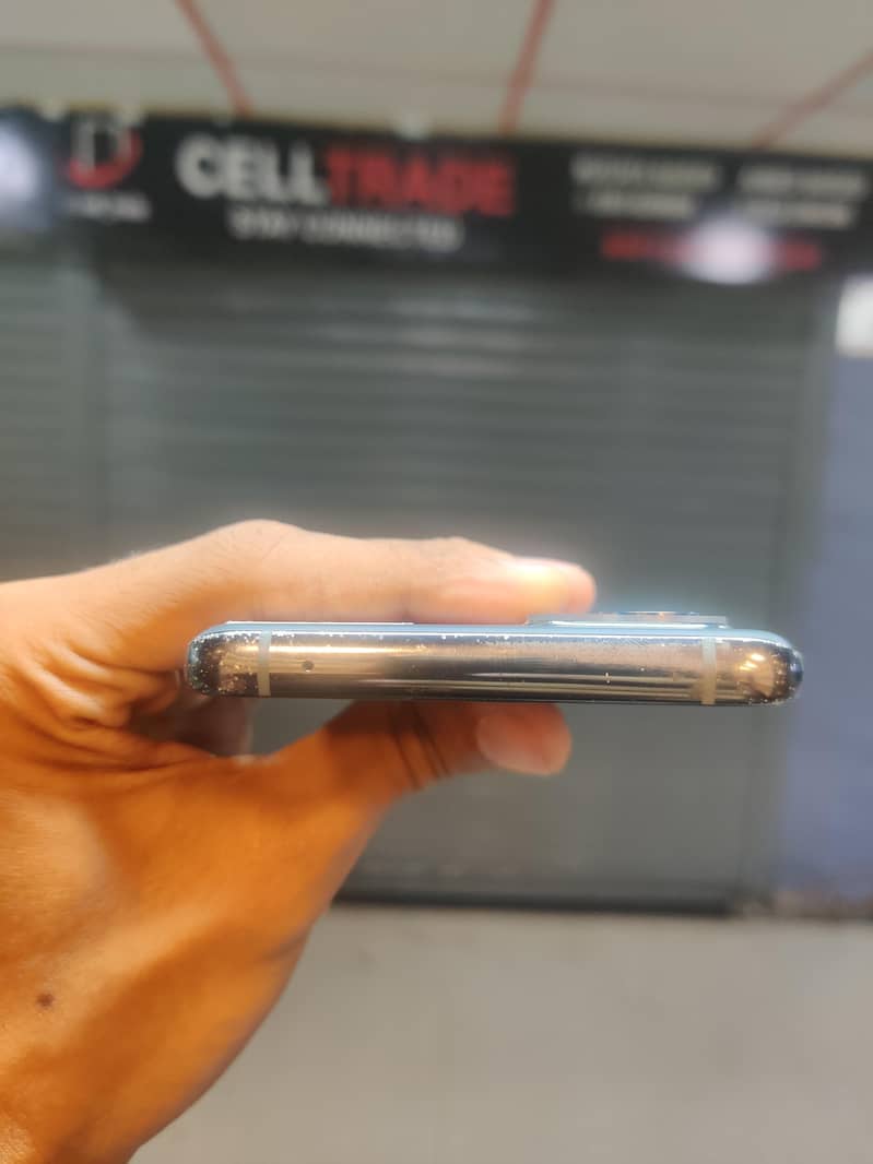 One Plus 9 Pro 4