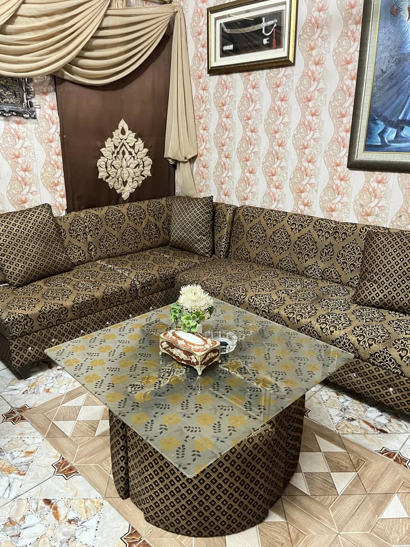 L shaped sofa with centre table 1
