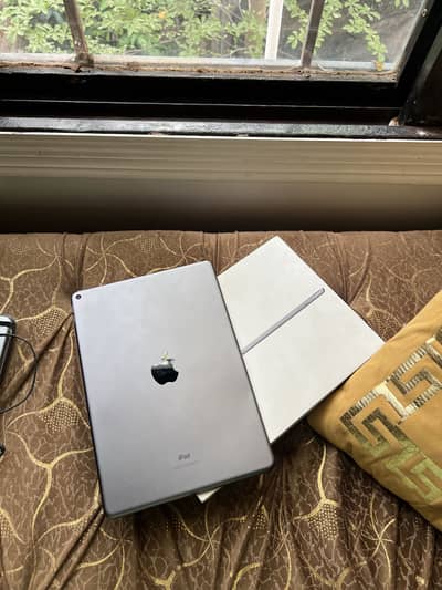 Ipad air 3 64 gb with box