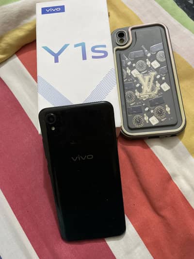 Vivo Y1s