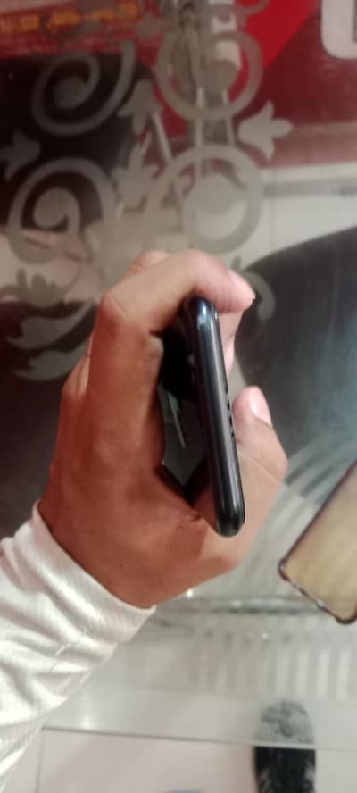 Apple iPhone SE 2020 with box