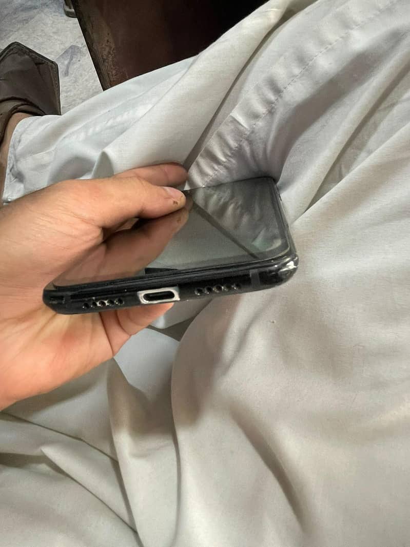 One Plus 6T 4