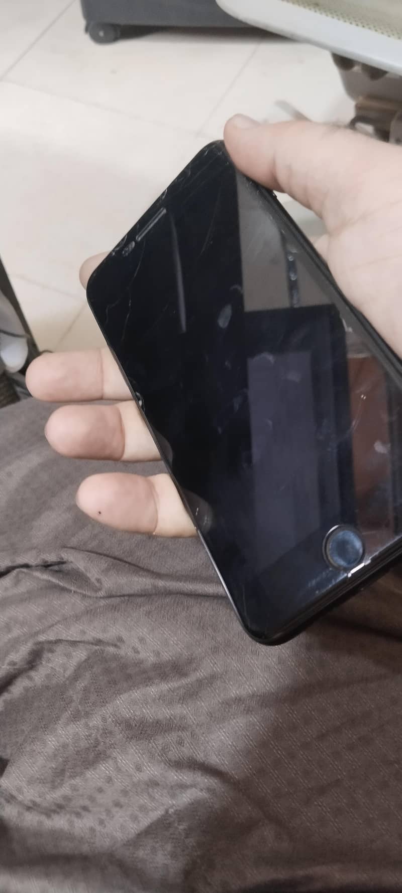 Apple iPhone 7 Plus 0