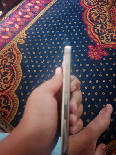 Apple iPhone 16 Pro