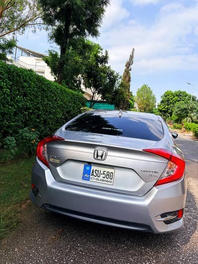 Honda Civic x 1.8 Oriel 2021
