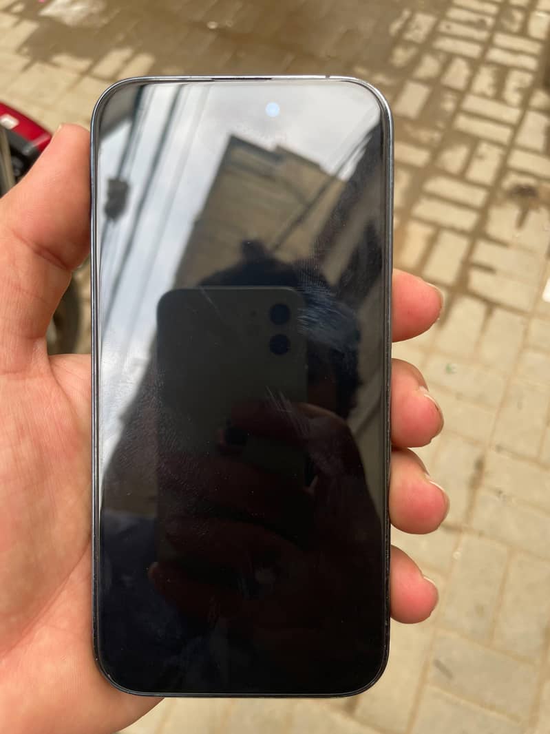 Apple iPhone 14 Pro 1