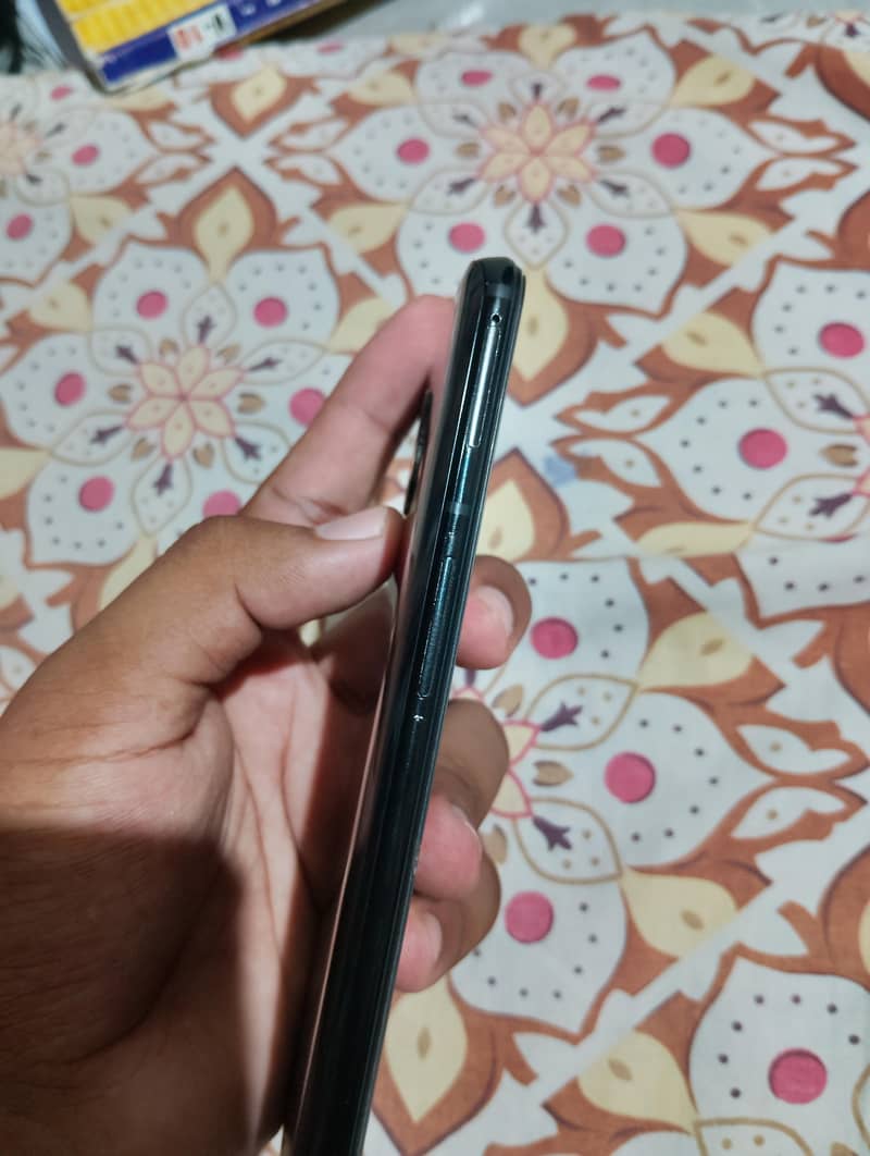 One Plus 6T 3