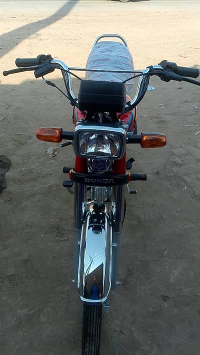 zero metar bike ha tyar krwae ha