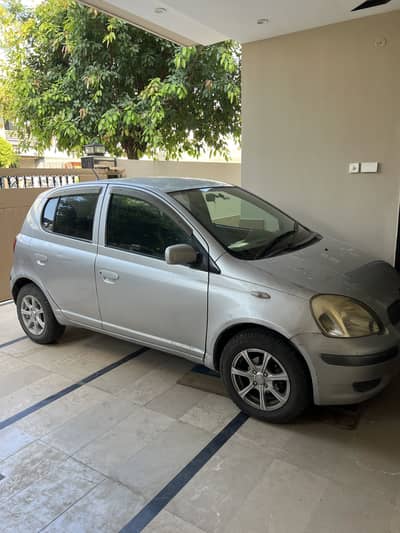 Toyota Vitz 2003