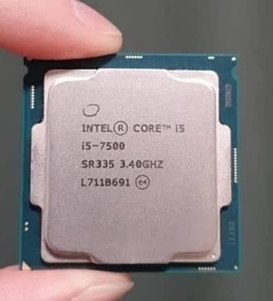 CORE I5 7TH GEN PROCESSOR ONLY 4-5 MONTHS USE FULL PERFORMANCE