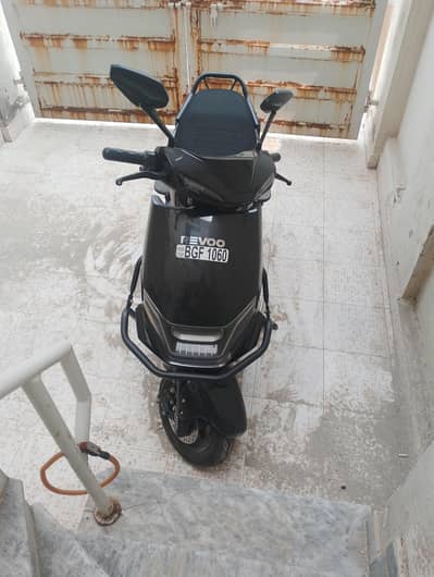 Registerd /Revoo Electric Bike 2026 Almost new urgent selling