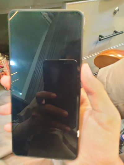 Sharp Aquos r7