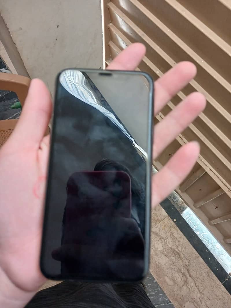 Apple iPhone 11 Pro 5