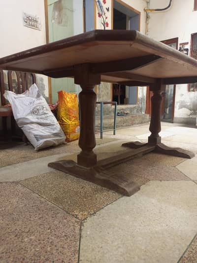 8 person Dining table