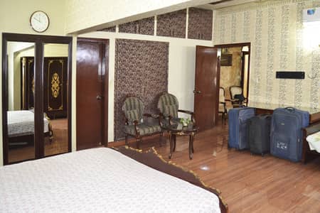 Clifton Block 5, Pair 250 + 250 Yards. Town House for Sale