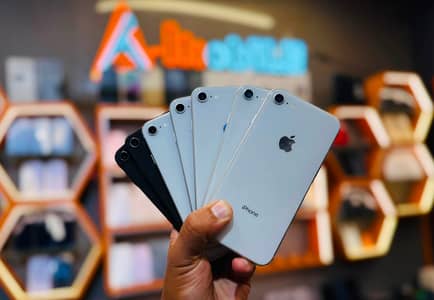 Apple iPhone 8 64GB 2 month sim Time Lush condition 10/10
