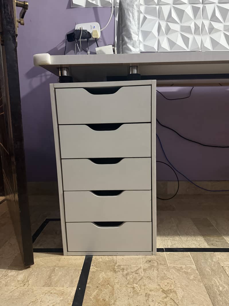 ikea gaming table 1