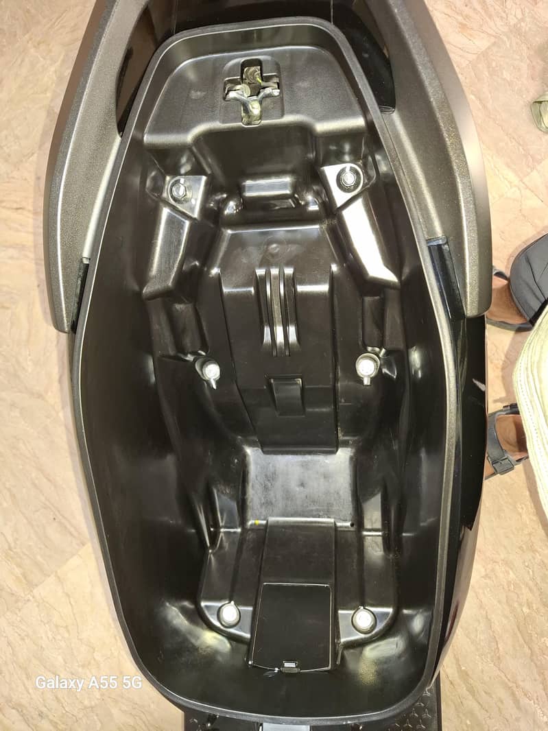 honda ICON e  03453592916 1