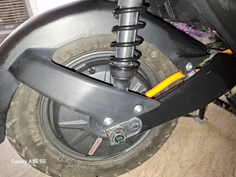 honda ICON e  03453592916 4