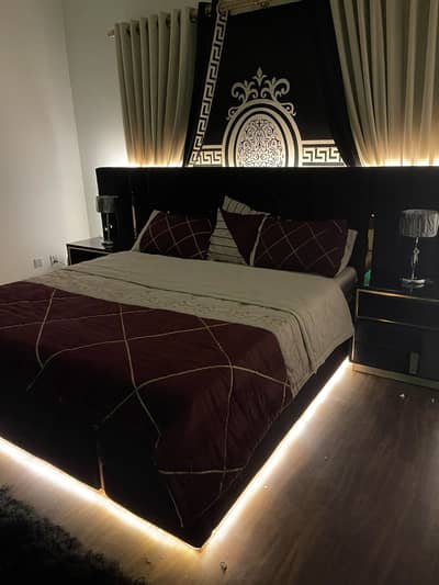 Luxury king size bed set - new