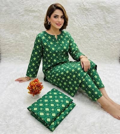 2 pcs woman's unstitched printed suit