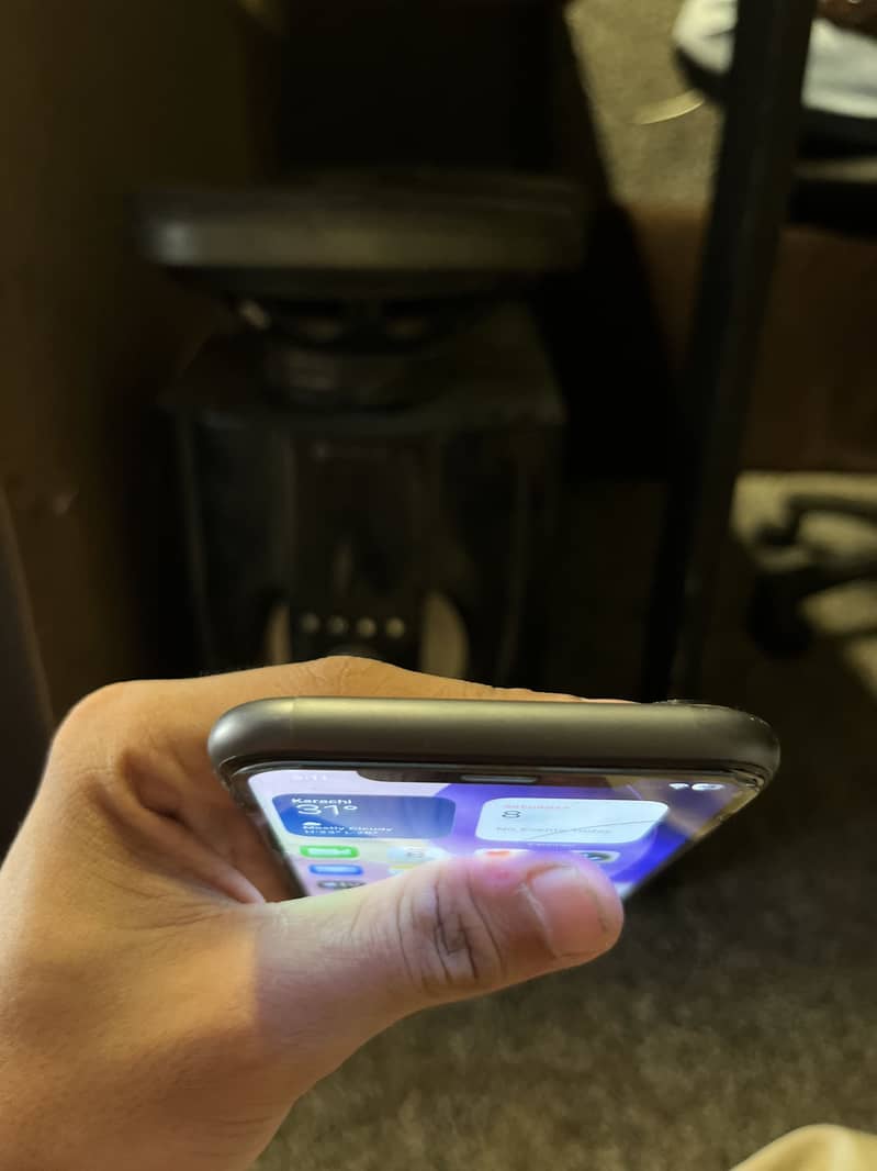 Apple iPhone 11 2