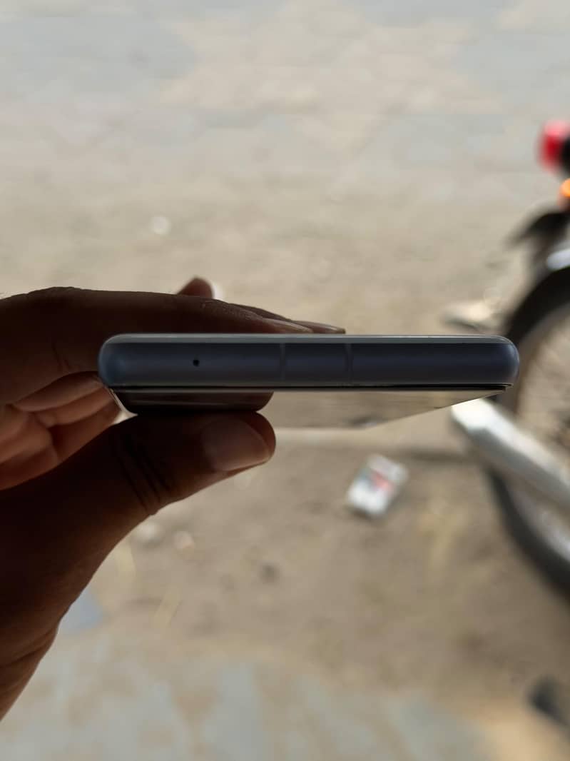 Google Pixel 7a 3
