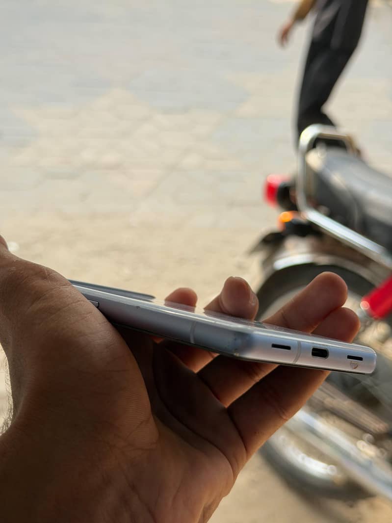 Google Pixel 7a 4
