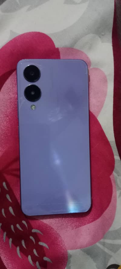 Vivo Y17s