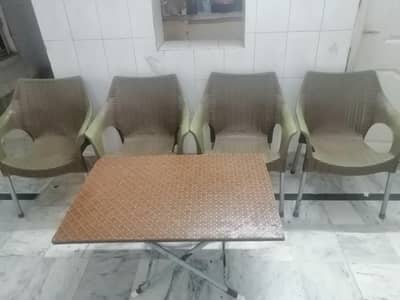 4 chairs or 1 table