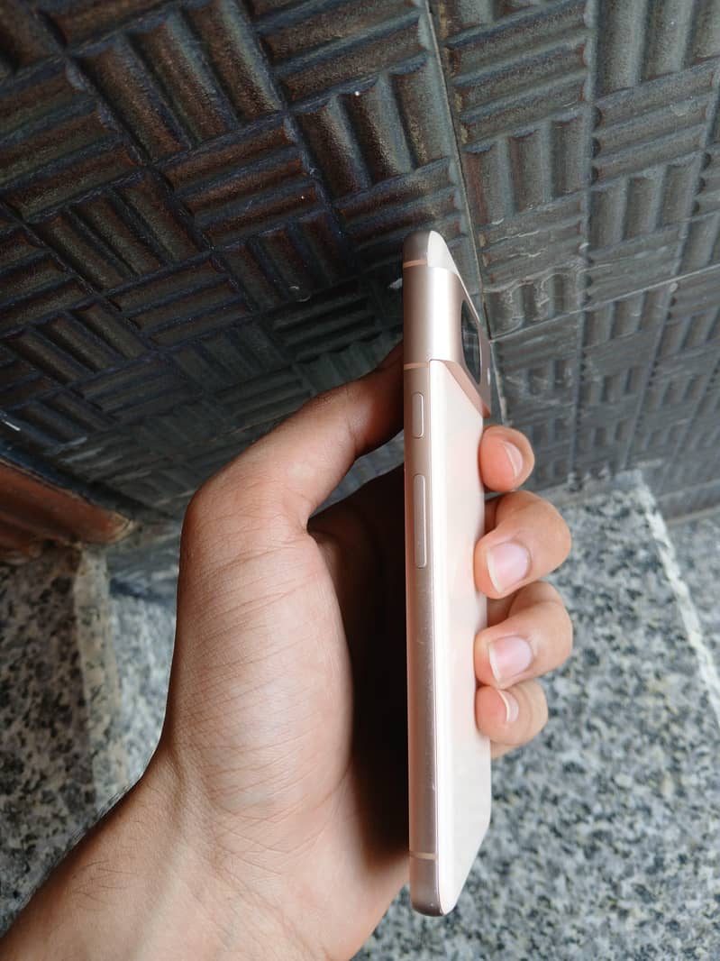 Google Pixel 8 3