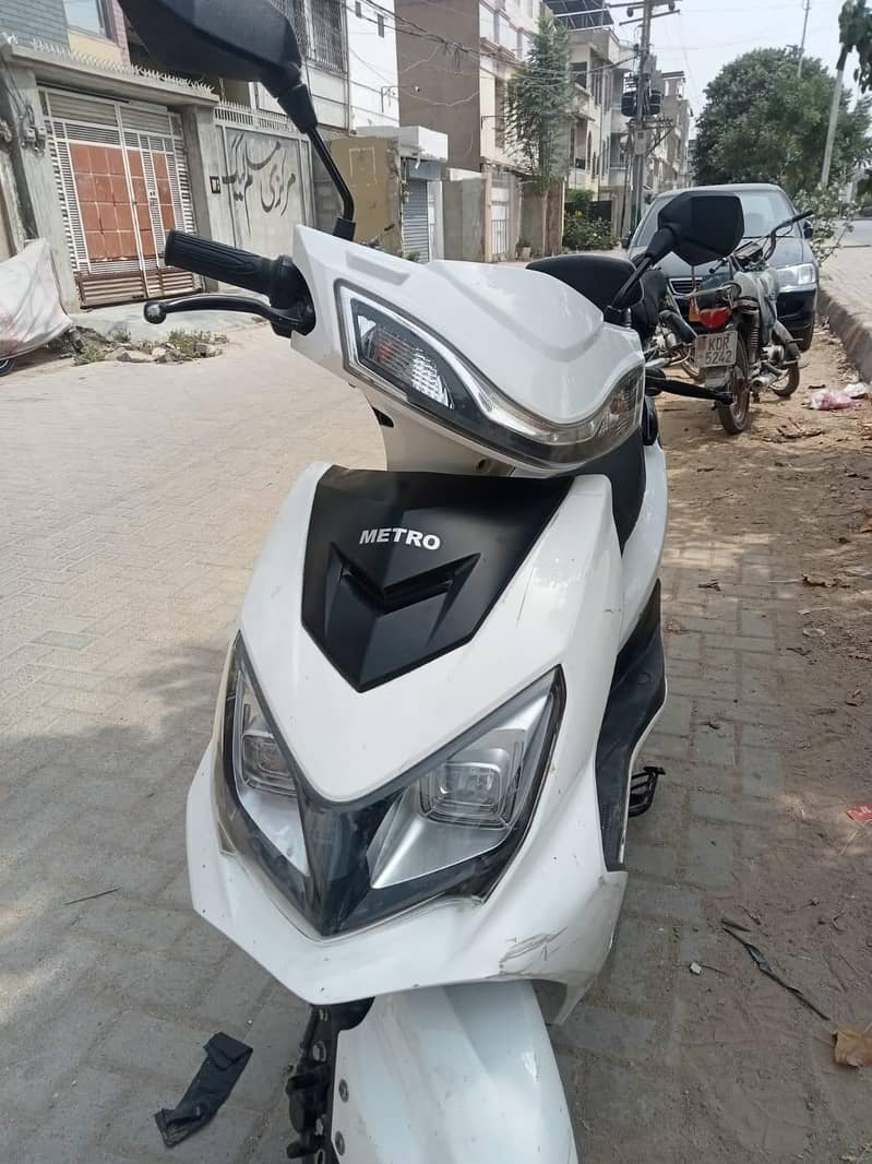 scooty 2